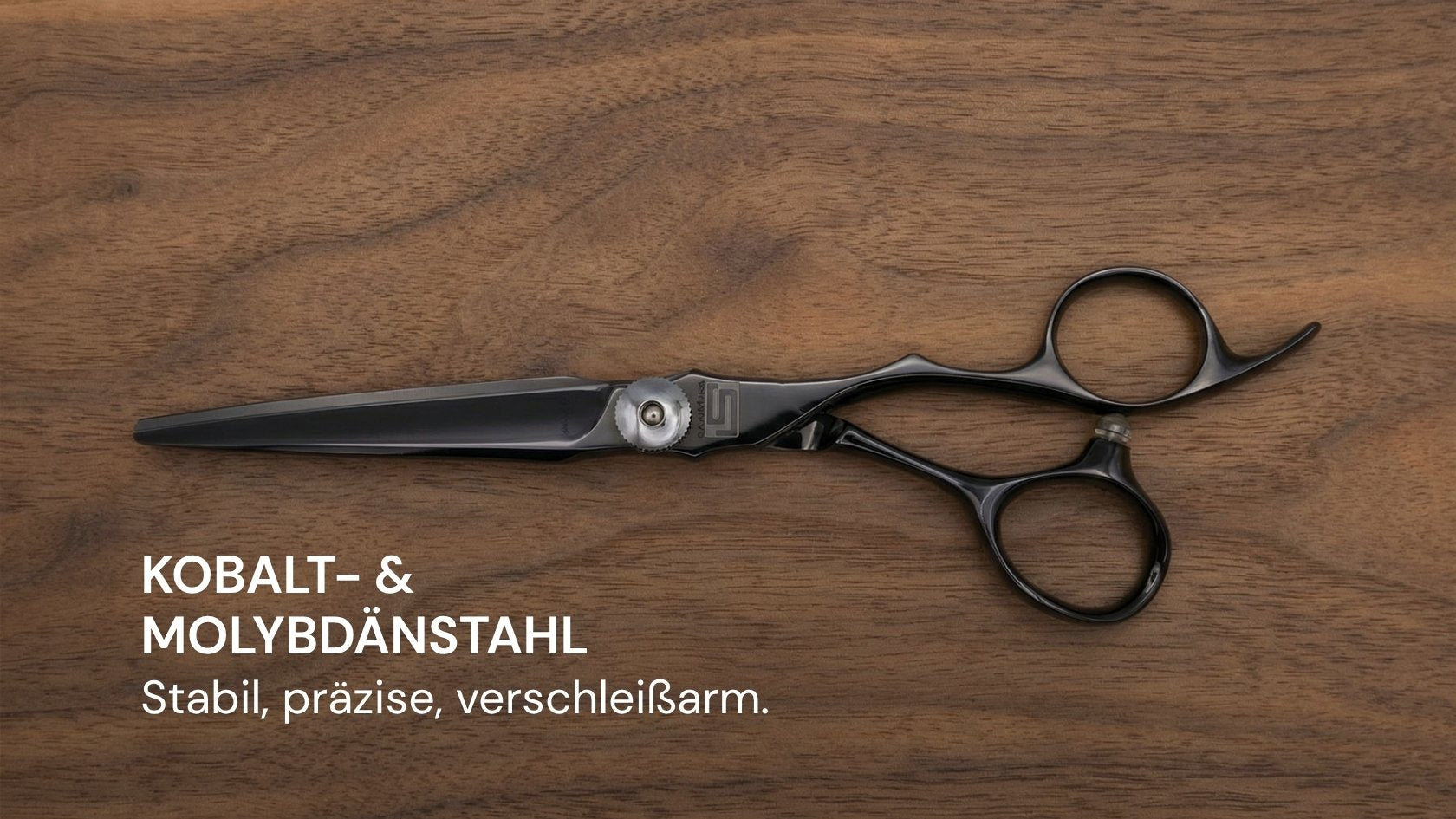 Friseurschere "Black Titanium" – Ästhetik der Elemente von SHIDOSHA mit robustem Kobalt- und Molybdänstahl für präzises Schneiden.