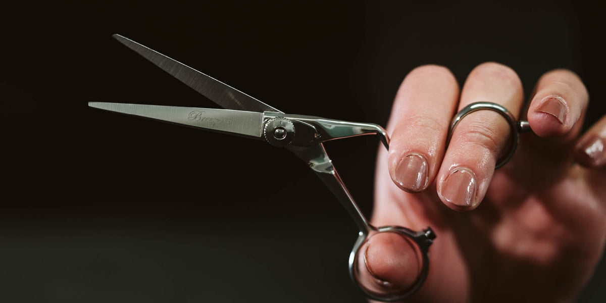 DIAVOLO-BREEZE-5.5-Schneideschere-Scherenschmiede-dfa-Deutsche-Friseur-Akademie