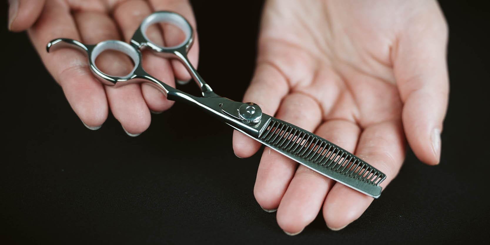 DIAVOLO-CREATIVITY-5.7-Modellierschere-Scherenschmiede-dfa-Deutsche-Friseur-Akademie-