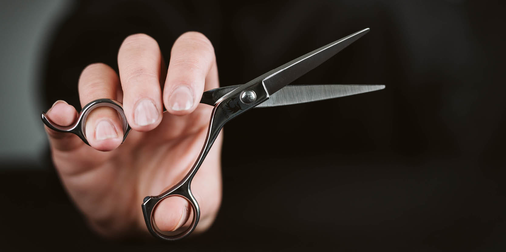 DIAVOLO-CREATIVITY-5.7-Schneideschere-Scherenschmiede-dfa-Deutsche-Friseur-Akademie