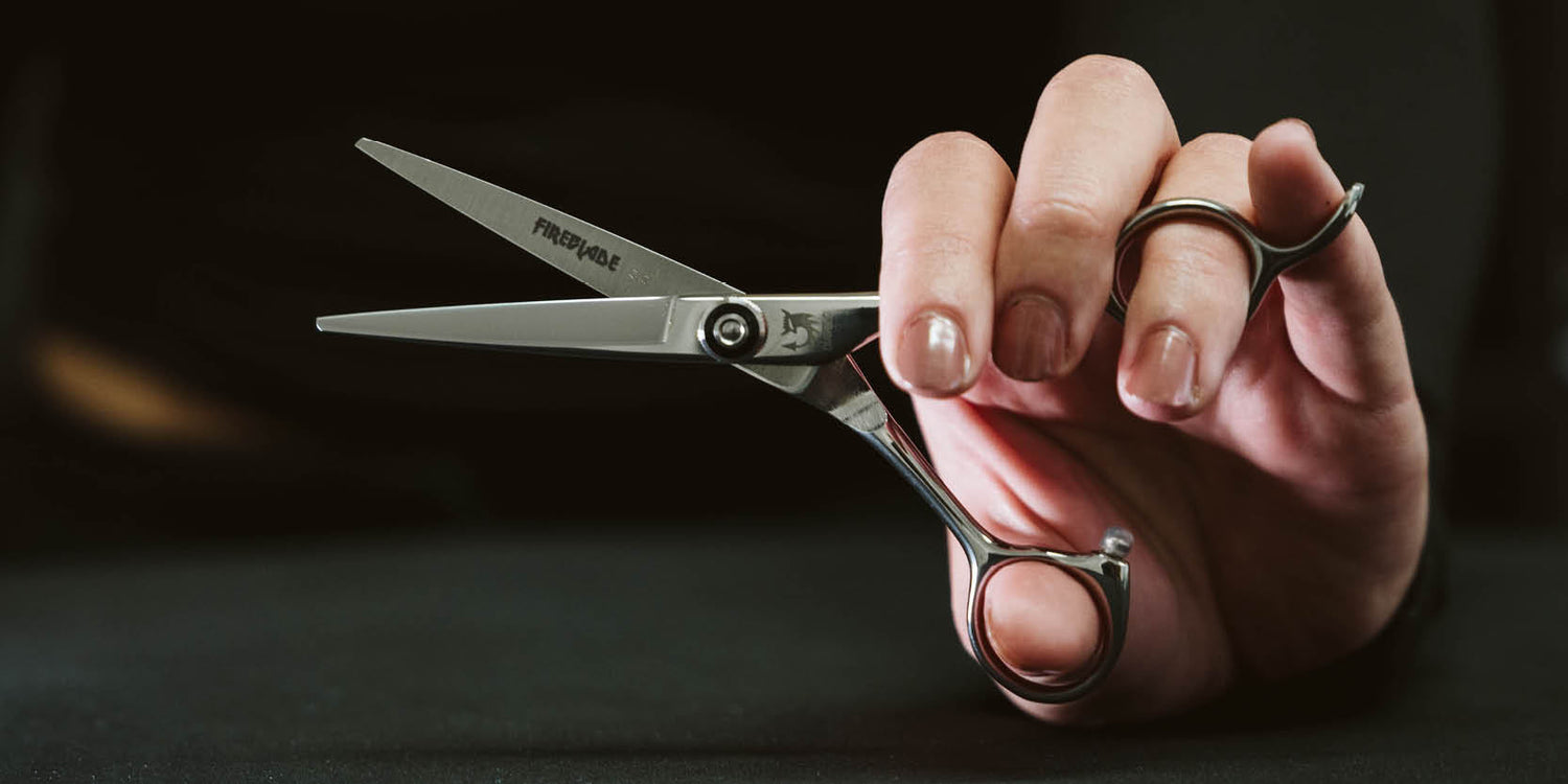 Friseurschere "Fireblade" – Im Feuer geschärft