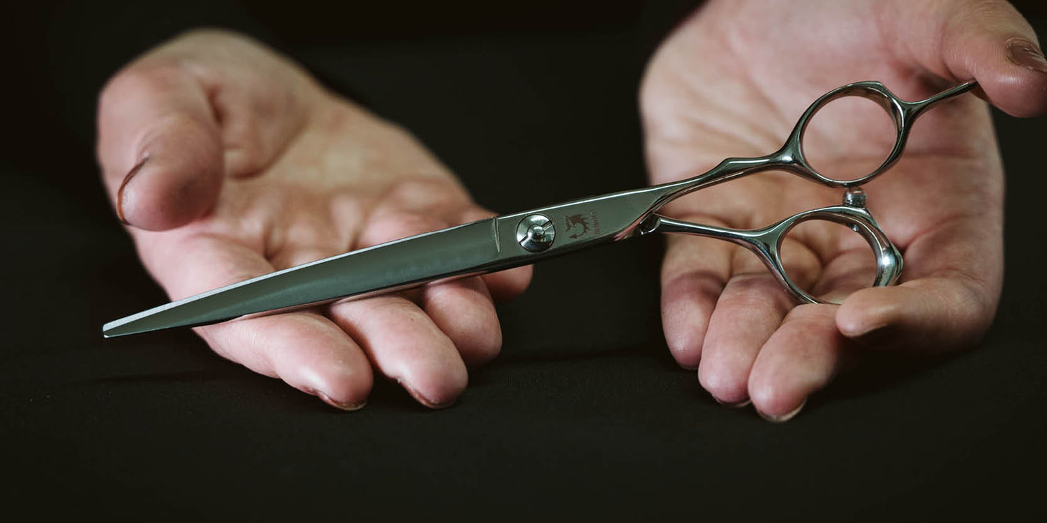 DIAVOLO-KATANA-7.0-Schneideschere-Scherenschmiede-dfa-Deutsche-Friseur-Akademie