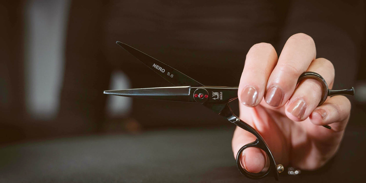 Friseurschere "Nero" – Geheimnisvolle Nacht