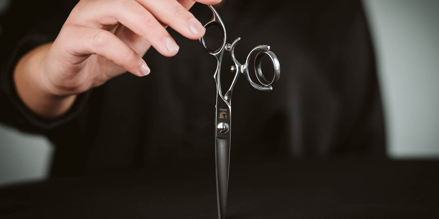 Friseurschere "Q" – Präzision in Perfektion