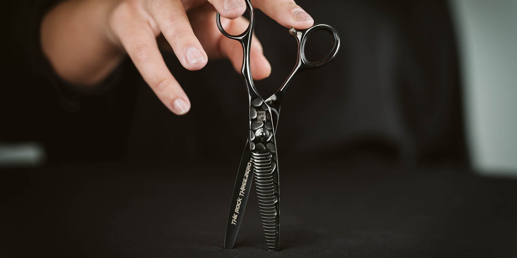 DIAVOLO-THE-ROCK-6.0-Three-Zero-Modellierschere-Scherenschmiede-dfa-Deutsche-Friseur-Akademie