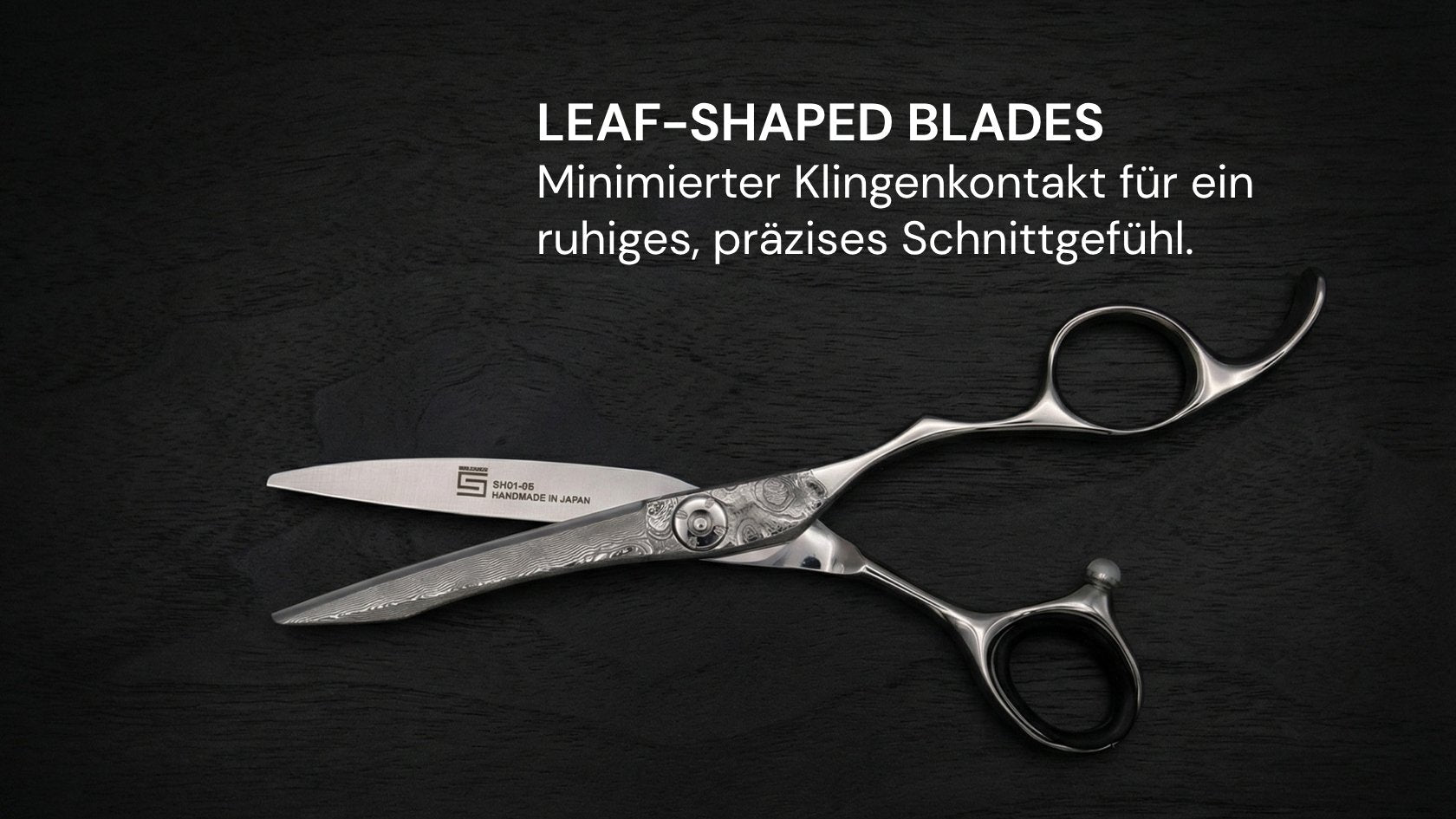 Friseurschere "Damast 5.5" – Präzision trifft Perfektion von SHIDOSHA mit blattförmigen Klingen für präzises Schneiden.