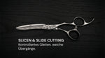 Friseurschere "Damast 5.5" – Präzision trifft Perfektion von SHIDOSHA mit detailreicher Gravur und ergonomischem Griffdesign.