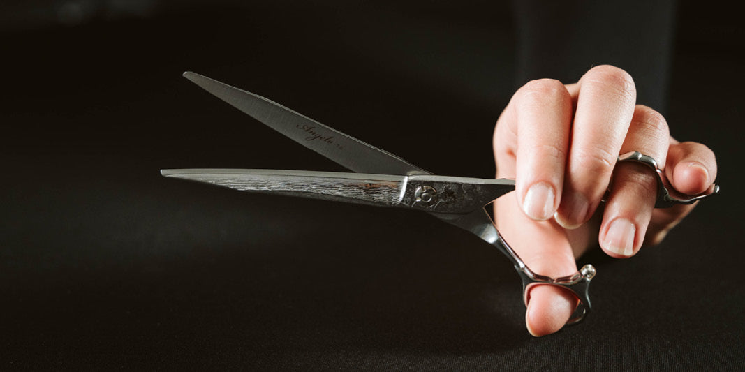 Friseurschere "Damast Angelo" – Himmlischer Begleiter