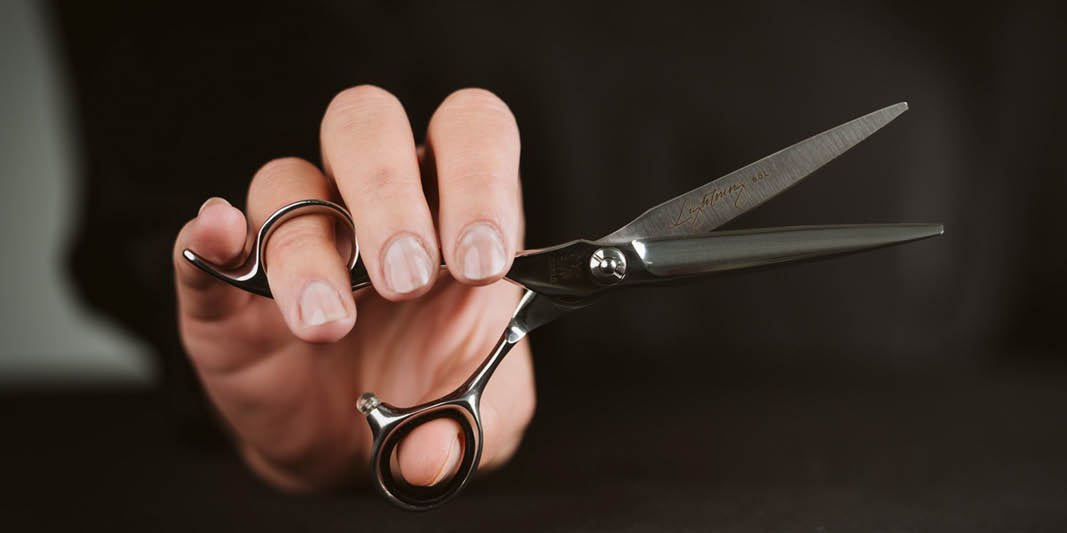 Friseurschere "Lightning Lefty" – Der Blitz für Linkshänder