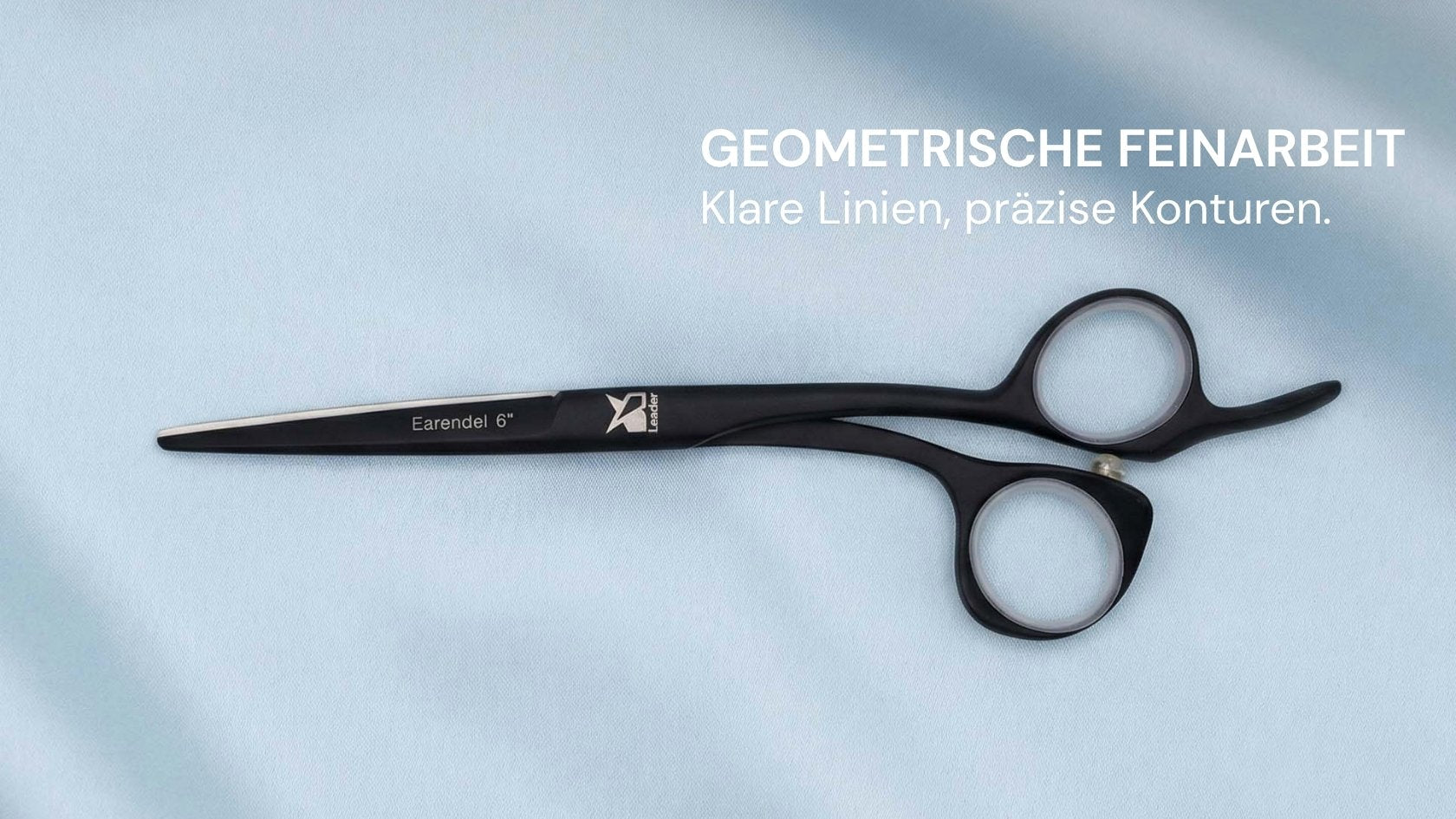 Friseurschere "Earendel Black" – Poesie der Nacht von LEADER mit präzisen Konturen und geometrischem Feinschliff.