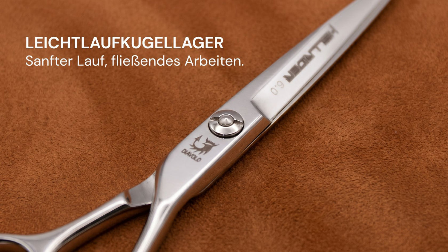 Friseurschere "Hellrider" – Ritt zu flammenden Horizonten
