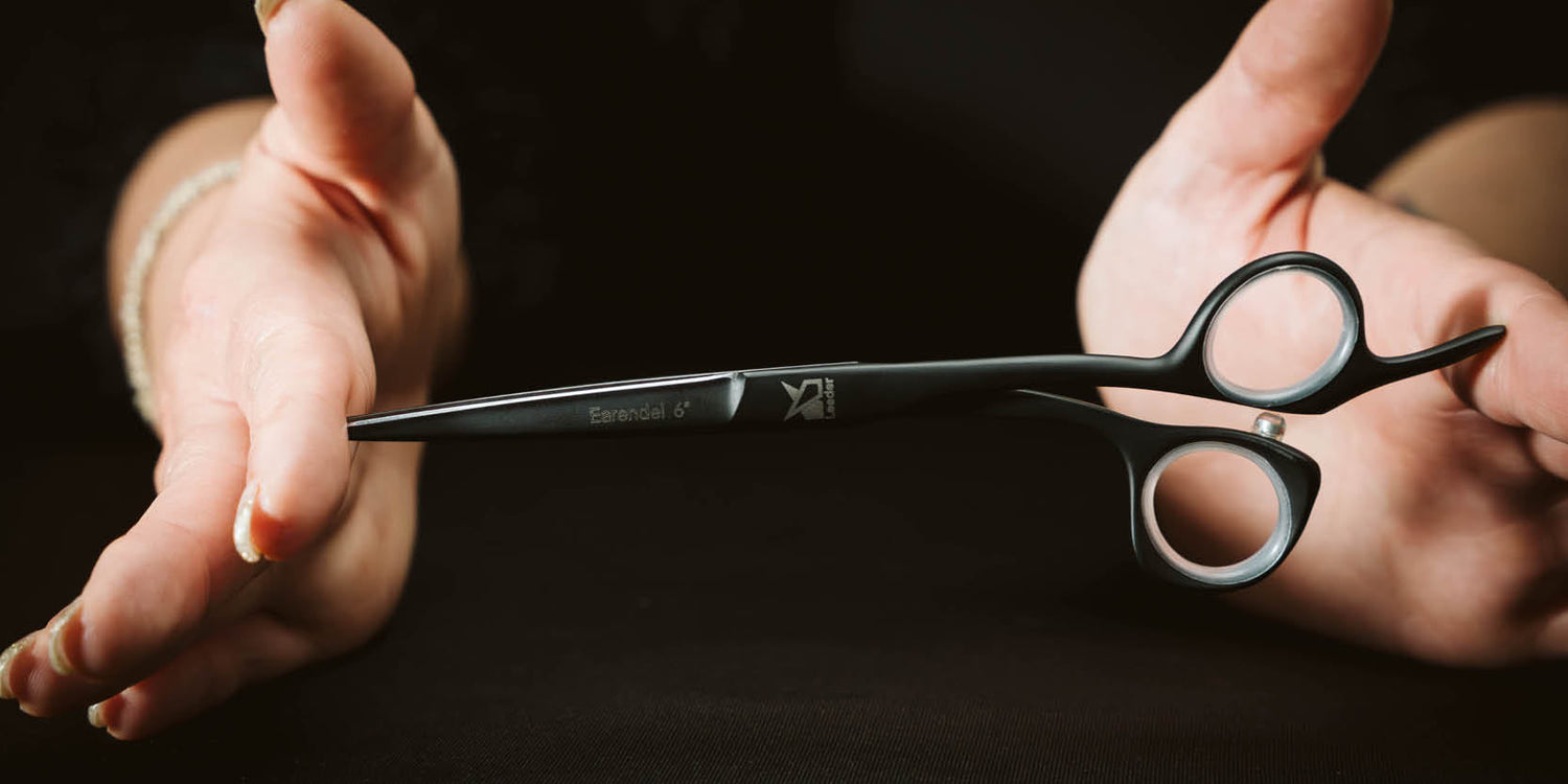 Friseurschere "Earendel Black" – Poesie der Nacht