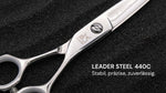 Friseurschere "Monster" – Kraftvolle Präzision von LEADER aus robustem Stahl für professionelles Haarschneidewerkzeug.