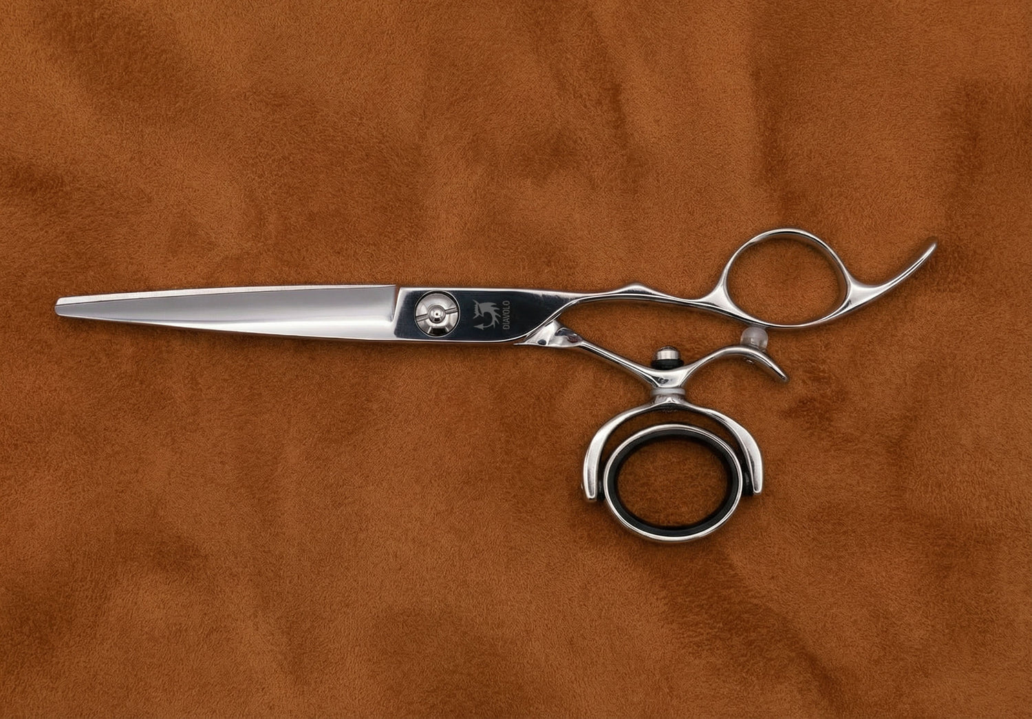 Shidosha Friseurschere aus rostfreiem Stahl mit ergonomischem Griff und verstellbarer Schraube für präzise Haarschneidearbeiten