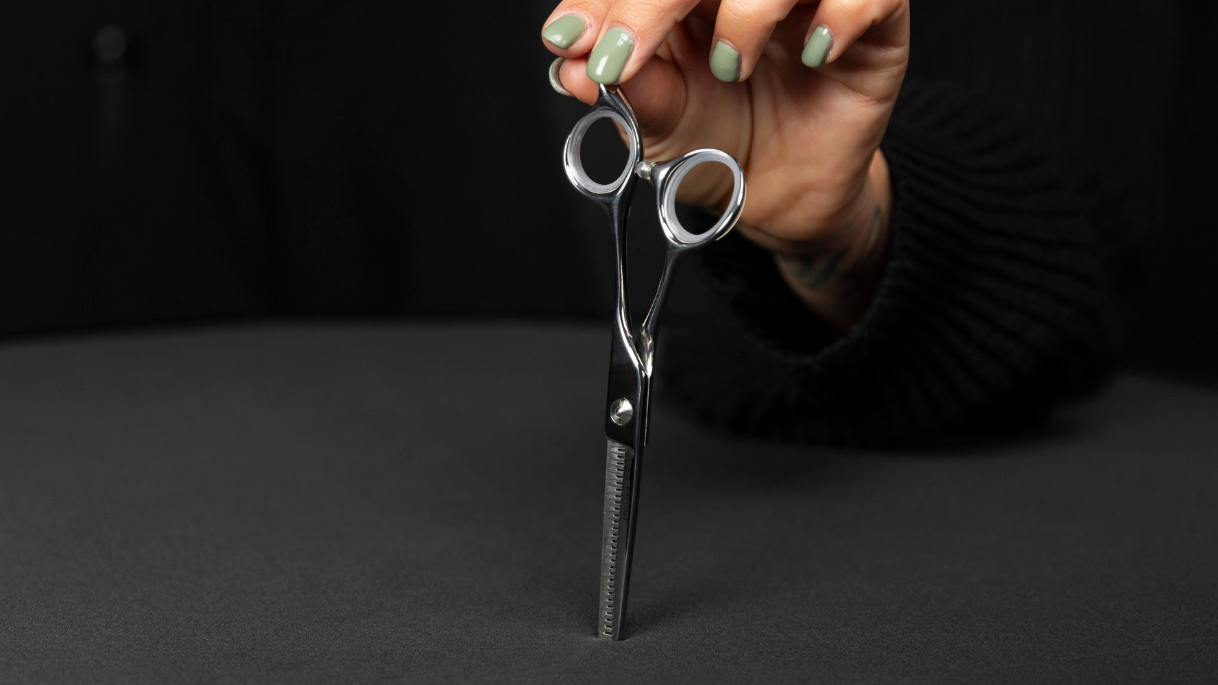 LEADER Friseurschere "Mintaka Thinner" – Geheimnis des Orion, Modellierschere aus Edelstahl für professionelles Haarschneiden